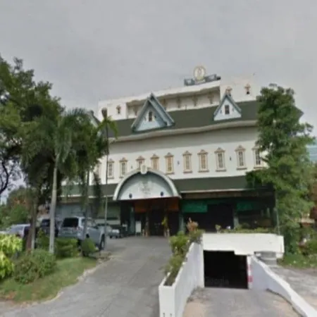 13 Coins Airport Hotel Ngam Wong Wan - Domestic